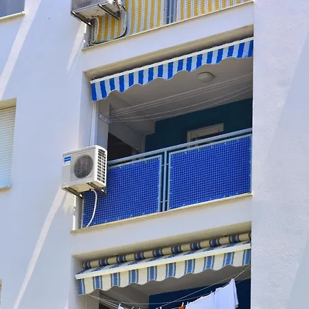 One Bedroom Terrace Parking Апартаменты