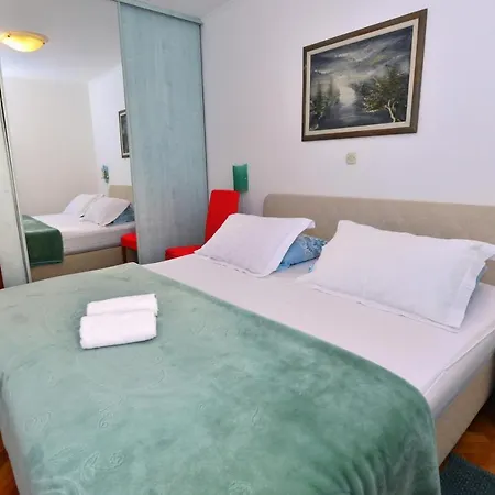 One Bedroom Terrace Parking Апартаменты Сплит